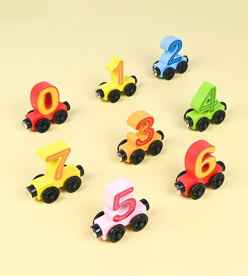 Tren magnetic Montessori din lemn pentru copii