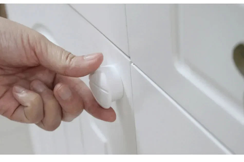 Închidere Magnetică pentru Copii